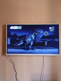 Téléviseur condor 40 p + demo géant