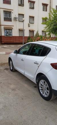 سيارات-renault-megane-3-2013-الصومعة-البليدة-الجزائر