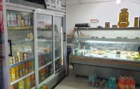 2 Grand Frigo Présentoirs