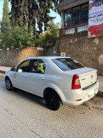 voitures-dacia-logan-2013-medea-algerie