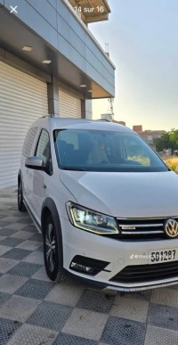 السيارات-النفعية-volkswagen-caddy-2017-عين-التوتة-باتنة-الجزائر