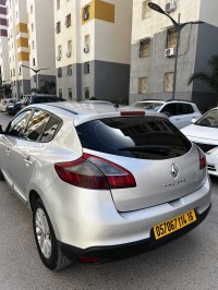 سيارات-renault-laguna-3-2014-الجزائر-وسط