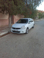 voitures-renault-clio-campus-2012-extreme-ksar-boukhari-medea-algerie