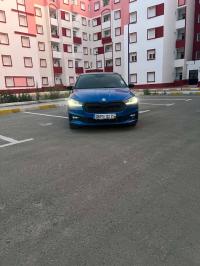 voitures-skoda-fabia-2022-monte-carlo-khemis-el-khechna-boumerdes-algerie