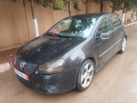 voitures-volkswagen-golf-5-2004-carat-ain-taya-alger-algerie