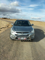 utilitaire-hyundai-tucson-2015-prestige-chahbounia-chelalet-el-adhaoura-medea-algerie