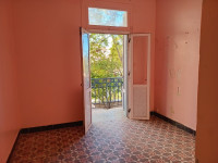 appartement-vente-f2-alger-el-mouradia-algerie