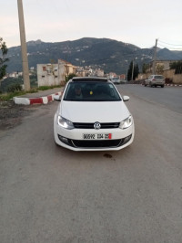 voitures-volkswagen-polo-2014-life-illoula-oumalou-tizi-ouzou-algerie