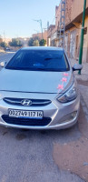 voitures-hyundai-accent-rb-4-portes-2017-metlilli-ghardaia-algerie