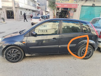 voitures-ford-fiesta-2007-batna-algerie