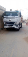 camion-howo-a7-2011-debila-el-oued-algerie