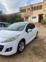 voitures-peugeot-207-2012-oran-algerie