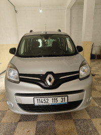 voitures-renault-kangoo-2015-el-kerma-oran-algerie