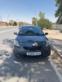 سيارات-toyota-yaris-sedan-2013-بوزريعة-الجزائر