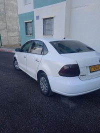 سيارات-volkswagen-polo-sedan-2013-البويرة-الجزائر