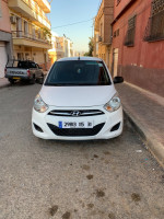 mini-citadine-hyundai-i10-2015-gl-plus-mascara-algerie