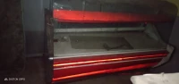 Frigo et présentoir