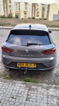 voitures-seat-leon-2018-fr-el-khroub-constantine-algerie