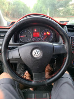 moyenne-berline-volkswagen-golf-5-2004-fouka-tipaza-algerie