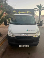 fourgon-iveco-2014-oran-algerie