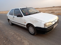 voitures-renault-19-1995-algerie