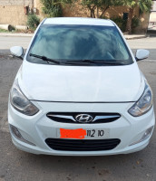 voitures-hyundai-accent-rb-4-portes-2012-bouira-algerie