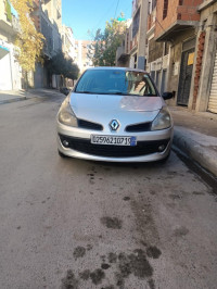 voitures-renault-clio-3-2007-setif-algerie