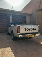 pickup-toyota-hilux-2013-aougrout-timimoun-algerie