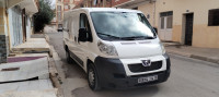 voitures-peugeot-boxer-2014-ain-azel-setif-algerie