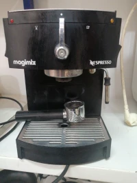 Machine à café nespresso magimix