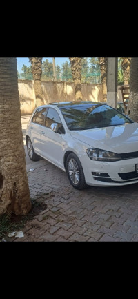 voitures-volkswagen-golf-7-2015-cup-dar-el-beida-alger-algerie