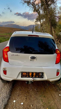 voitures-kia-picanto-2014-pop-bouandas-setif-algerie