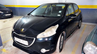 voitures-peugeot-208-2015-allure-bordj-el-kiffan-alger-algerie