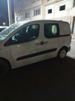 commerciale-citroen-berlingo-2015-setif-algerie