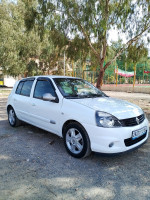 voitures-renault-clio-campus-2013-bye-bordj-el-bahri-alger-algerie