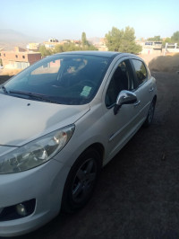 voitures-peugeot-207-2012-baraki-alger-algerie