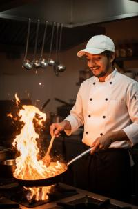 سياحة-و-تذوق-الطعام-aide-cuisinier-الجزائر-وسط