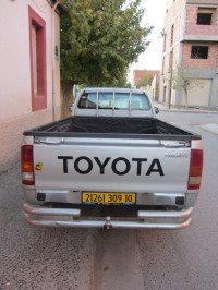 voitures-toyota-hilux-2009-bouira-algerie