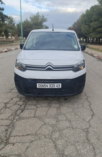 voitures-citroen-berlingo-2023-chelghoum-laid-mila-algerie