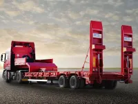 COMET SEMI-REMORQUE PORTE-ENGINS LÉGER SURBAISSÉ À 2 ESSIEUX 2025