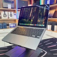 كمبيوتر-محمول-macbook-pro-2022-apple-m2-16gb-512ssd-cycle-27-133-2560x1600-باب-الزوار-الجزائر