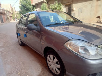 voitures-renault-symbol-2011-medea-algerie