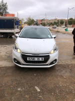 voitures-peugeot-208-2015-active-facelift-bouskene-medea-algerie