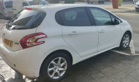 voitures-peugeot-208-2013-active-algerie