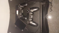 PS4 9.0 flashé 1to 2 manettes et discdur externe 2to
