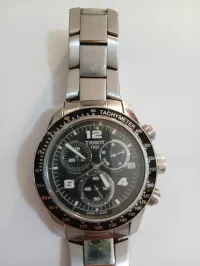 Montre Tissot v8 