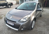 voitures-renault-clio-3-2011-night-and-day-mchedallah-bouira-algerie