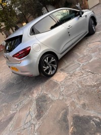 سيارات-renault-clio-5-2023-rs-line-بني-تامو-البليدة-الجزائر