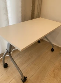 DESTOCKAGE - Table écolier à vendre