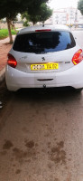 voitures-peugeot-208-2014-access-chlef-algerie